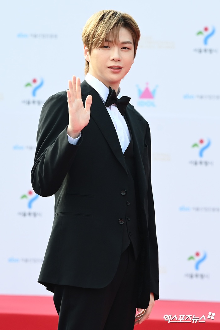 Thảm đỏ Seoul Drama Awards 2022: &quot;Ác nữ Giày Thủy Tinh&quot; đọ sắc với dàn nữ thần Kpop, Kang Daniel - Choi Jin Hyuk bảnh bao ngút ngàn - Ảnh 12.