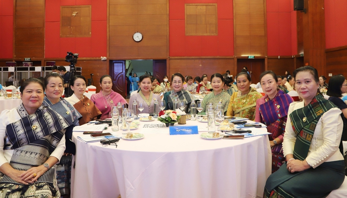 Phụ nữ Việt Nam - Lào - Campuchia hội nhập, hợp tác vì phát triển xanh và bền vững trong một thế giới có Covid-19 - Ảnh 2.