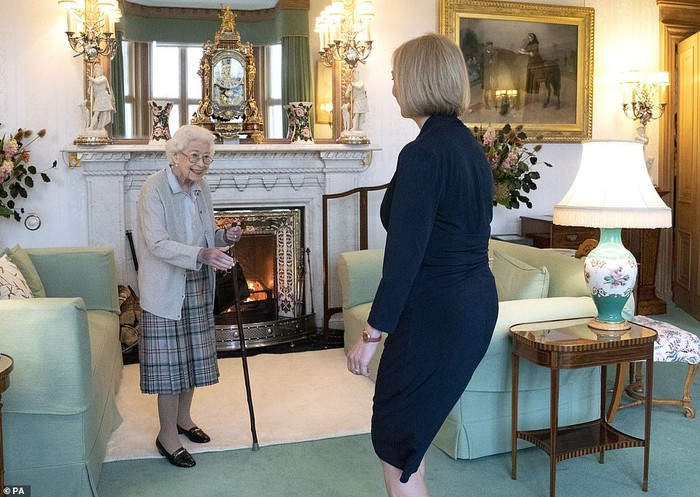 Nhiều vị trí quan trọng trong nội các Thủ tướng Anh Liz Truss do phụ nữ đảm nhiệm - Ảnh 1.
