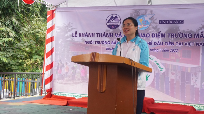 Chủ tịch Hội LHPN Việt Nam dự khánh thành trường mầm non ở vùng cao được xây dựng bằng nhựa tái chế - Ảnh 1.