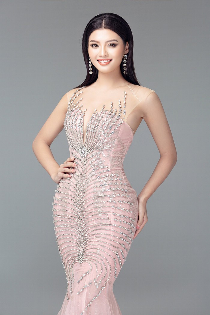 Thí sinh Võ Thị Ngọc Châu - SBD 029 sinh năm 1999, đến từ Long An, từng tham gia và đạt nhiều giải thưởng về các cuộc thi sắc đẹp khác nhau như: Á quân 2 Duyên dáng áo dài TP HCM 2022, Top 15 Miss Tourism Vietnam Global 2021, Best in Top Model International 2019. Hiện cô là sinh viên ĐH Tôn Đức Thắng