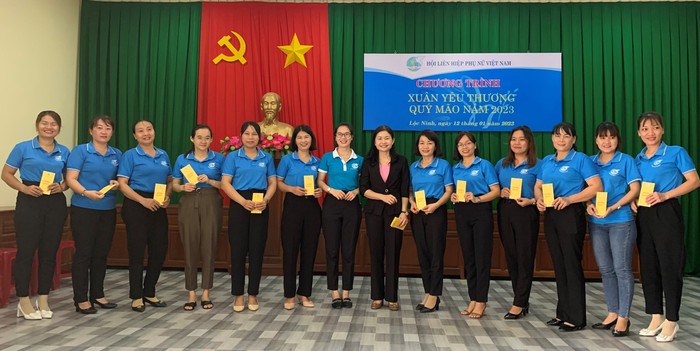 Phó Chủ tịch Hội LHPN Việt Nam chúc Tết cán bộ Hội phụ nữ vùng biên giới Bình Phước - Ảnh 2.