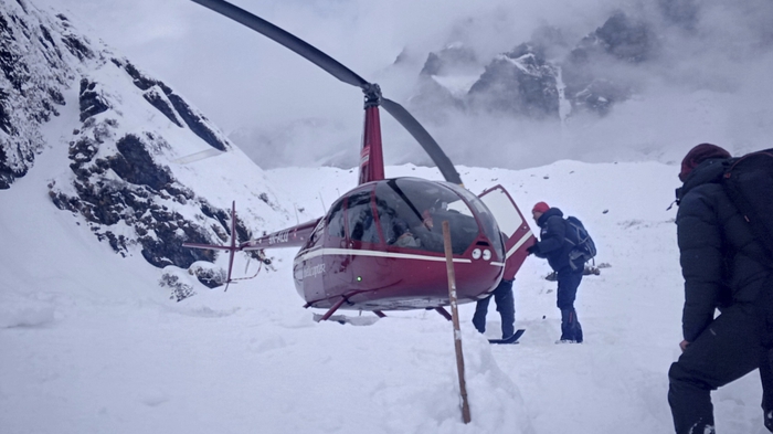 Hơn chục vụ tai nạn hàng không nghiêm trọng trong 30 năm: Tại sao bay ở Nepal rất nguy hiểm? - Ảnh 3.