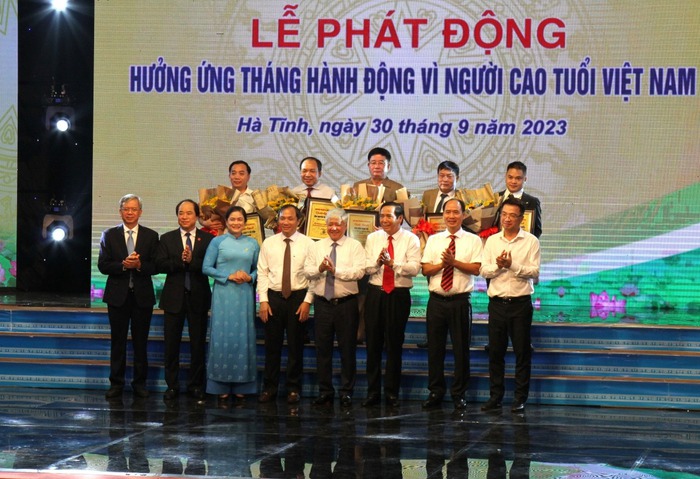 Phát huy nội lực người cao tuổi xây dựng gia đình hạnh phúc, đất nước giàu mạnh - Ảnh 2.