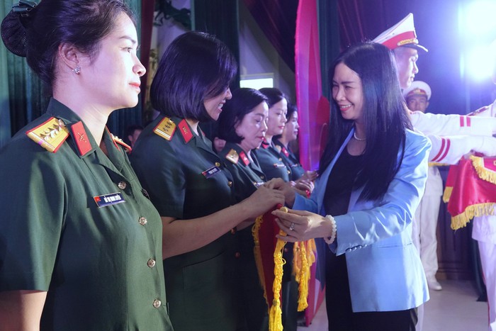 Khai mạc Hội thi Cán bộ Hội phụ nữ giỏi toàn quân khu vực phía Bắc - Ảnh 1.