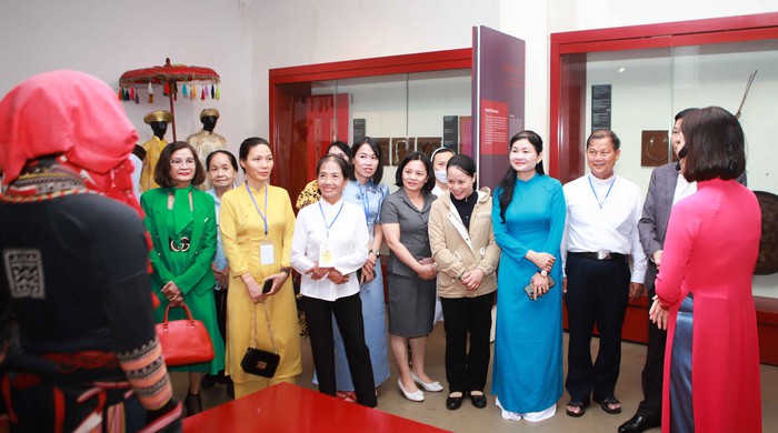 TƯ Hội LHPN Việt Nam gặp mặt, khen thưởng các nữ tu, nữ giáo dân tiêu biểu - Ảnh 3.