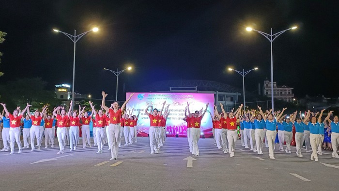 Quảng Ninh: 190.000 phụ nữ đồng diễn dân vũ toàn tỉnh năm 2023 - Ảnh 5.