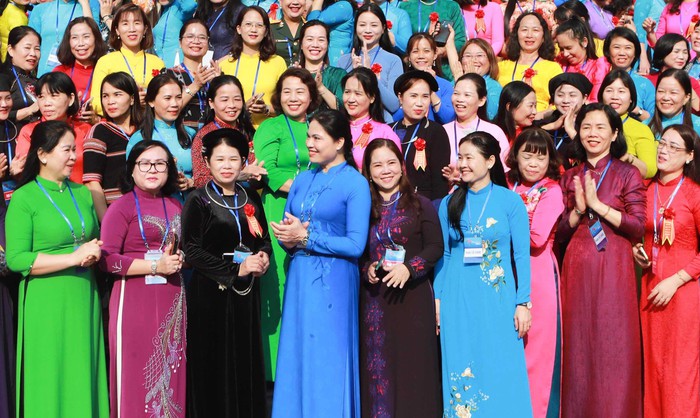 Chủ tịch Hội LHPN Việt Nam: đội ngũ Chủ tịch Hội cơ sở là nòng cốt phát triển phong trào phụ nữ cả nước - Ảnh 4.
