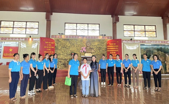 Phụ nữ Gia Lai tổ chức nhiều họat động ý nghĩa chào mừng Ngày Phụ nữ Việt Nam 20/10 - Ảnh 4.