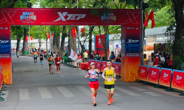Runner hứng khởi chuẩn chị cho Mottainai Run 2023 - Ảnh 4.