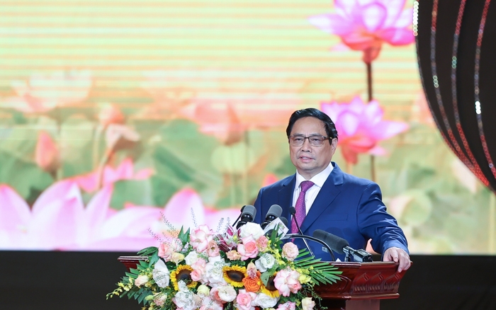 Thủ tướng: Xây dựng người Hà Nội tiêu biểu cho văn hóa, lương tri và phẩm giá con người Việt Nam - Ảnh 3.