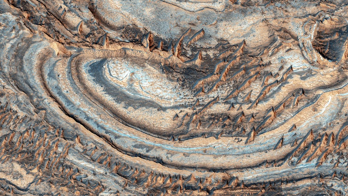 "Rắn hổ mang" kỳ lạ xuất hiện trên Sao Hỏa- Ảnh 3.