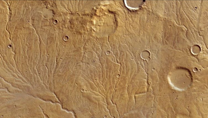 "Rắn hổ mang" kỳ lạ xuất hiện trên Sao Hỏa- Ảnh 2.