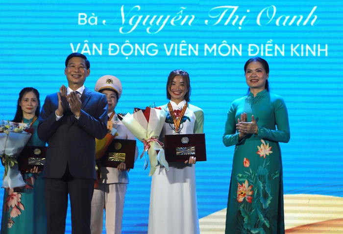 Danh sách 3 tập thể, 10 cá nhân nhận Giải thưởng phụ nữ Việt Nam năm 2022- Ảnh 9.