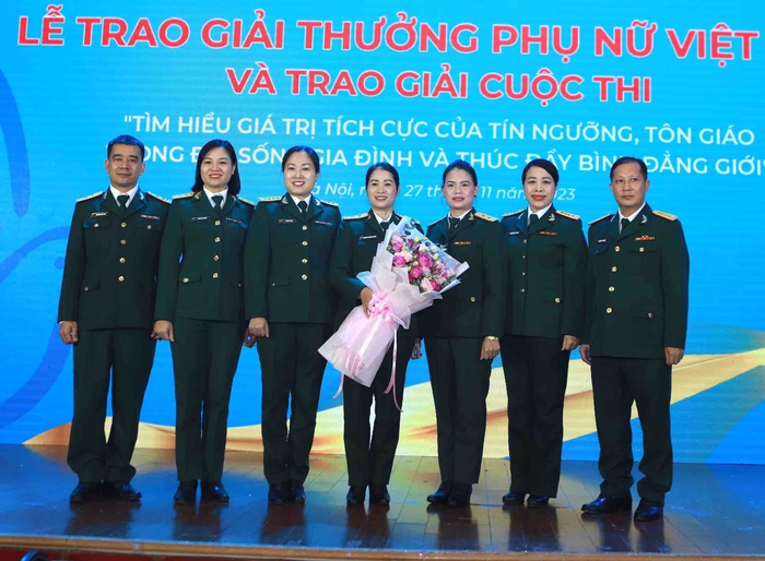 Tập thể, cá nhân đạt Giải thưởng Phụ nữ Việt Nam truyền cảm hứng cho các lực lượng phụ nữ- Ảnh 3.