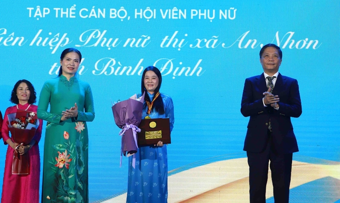 Danh sách 4 tập thể, 9 cá nhân nhận Giải thưởng phụ nữ Việt Nam năm 2023- Ảnh 2.