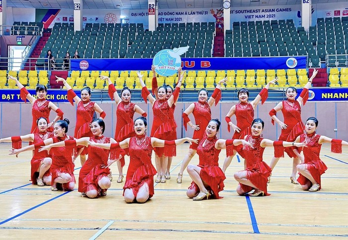 Hải Dương: Cuộc thi dân vũ thể hiện mong muốn không có bạo lực đối với phụ nữ và trẻ em gái - Ảnh 2.