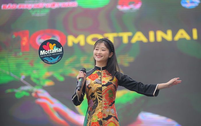 Đại sứ Mottainai Akari đầy cảm xúc với ca khúc “Và hoa sẽ nở”