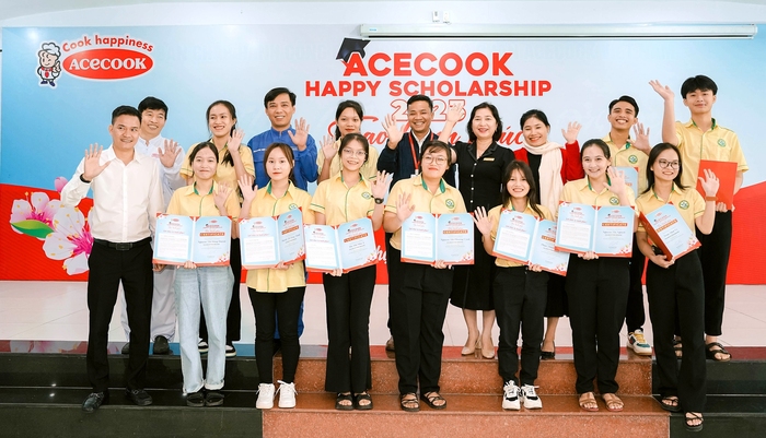  Acecook Happy Scholarship -  Hành trình trao hạnh phúc đến hàng ngàn sinh viên- Ảnh 2.