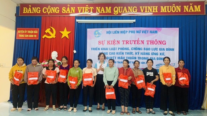 Ninh Thuận tổ chức sự kiện truyền thông tìm hiểu  Luật phòng, chống bạo lực gia đình  - Ảnh 2.