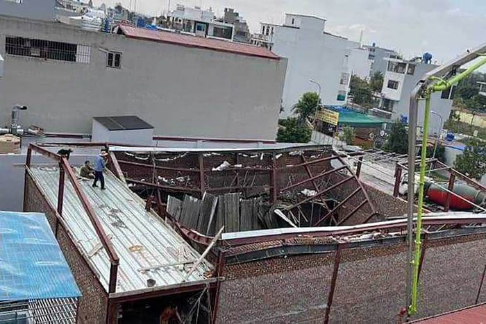 Thái Bình: 8 người thương vong trong vụ sập mái nhà đang thi công- Ảnh 1.