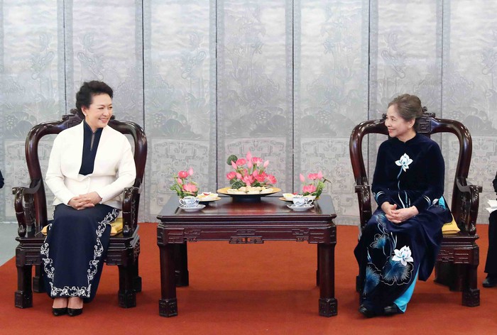 Phu nhân hai Tổng Bí thư thăm Bảo tàng Phụ nữ Việt Nam- Ảnh 3.