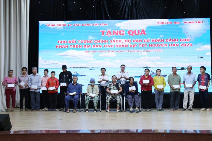 Tổng công ty Tân Cảng Sài Gòn nhận phụng dưỡng 9 mẹ liệt sĩ - Ảnh 2.