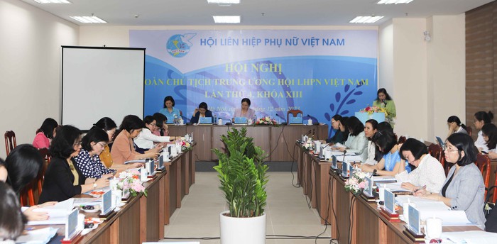 Hội nghị lần thứ 4 Đoàn Chủ tịch Trung ương Hội LHPN Việt Nam khóa XIII thảo luận nhiều nội dung quan trọng- Ảnh 1.