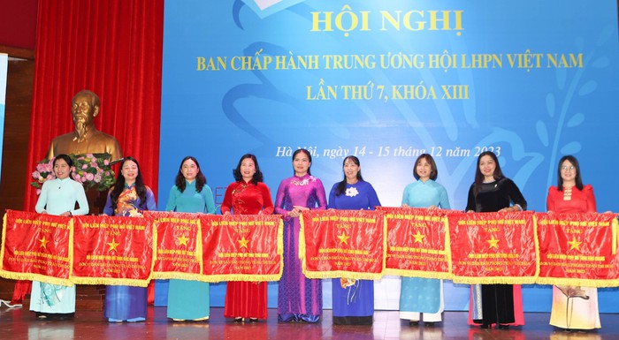 Danh sách 62 tập thể nhận cờ thi đua, bằng khen của Trung ương Hội LHPN Việt Nam- Ảnh 1.