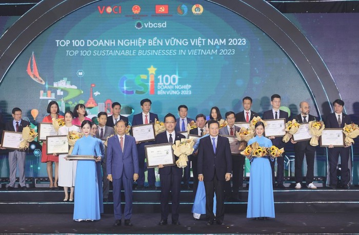 Lần đầu tham gia, Acecook Việt Nam vào Top 100 doanh nghiệp phát triển bền vững năm 2023- Ảnh 2.