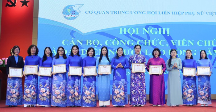 TƯ Hội LHPN Việt Nam khen thưởng tập thể, cá nhân có thành tích nổi bật năm 2023- Ảnh 5.