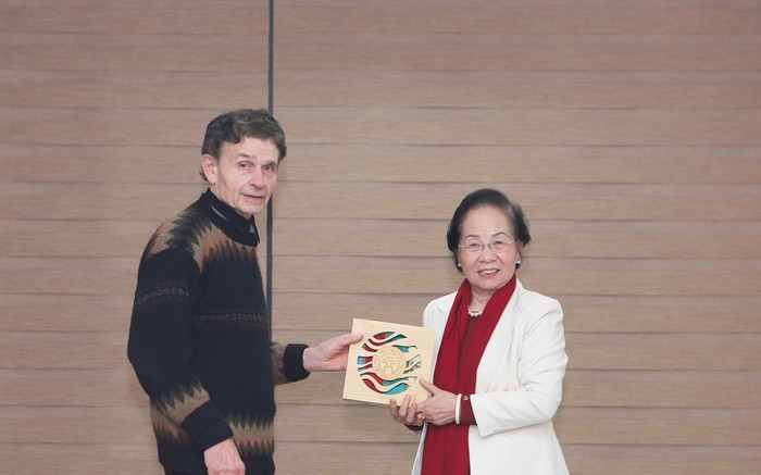Lãnh đạo TƯ Hội LHPN Việt Nam đón tiếp người sáng lập Giải thưởng Kovalevskaia- Ảnh 1.