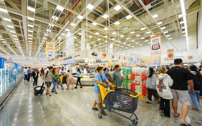 Khai trương đại siêu thị Emart thứ 3 tại TPHCM- Ảnh 2.