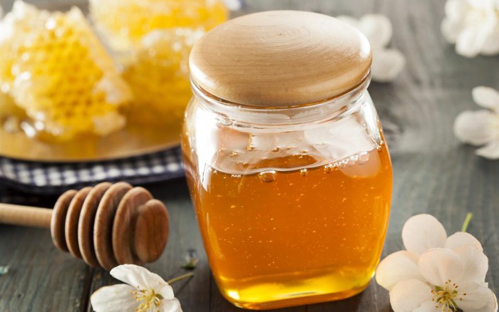 Chữa viêm thanh quản bằng mật ong có hiệu quả không?