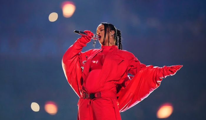 Rihanna nhận cát-xê 0 USD tròn trĩnh khi diễn tại Super Bowl Halftime Show - Ảnh 2.