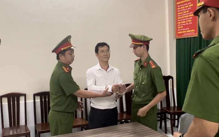Liên quan vụ án Nguyễn Phương Hằng: Khởi tố và bắt tạm giam 3 luật sư - Ảnh 2.
