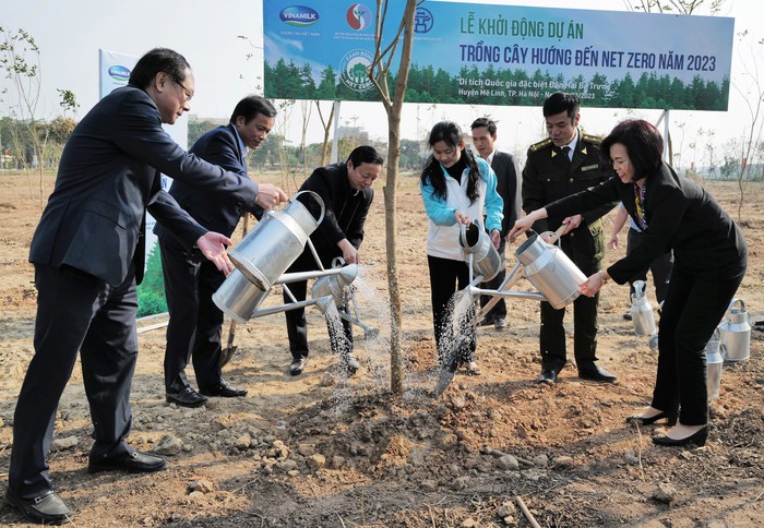 Dự án trồng cây hướng đến Net Zero Carbon của Vinamilk và Bộ Tài nguyên và Môi trường chính thức khởi động tại Hà Nội  - Ảnh 6.