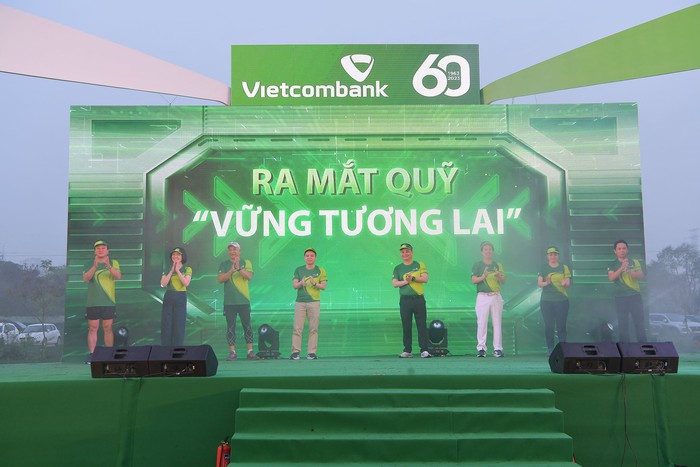 Vietcombank ra mắt Quỹ “Vững tương lai” và phát động Giải chạy kỷ niệm 60 năm thành lập - Ảnh 1.