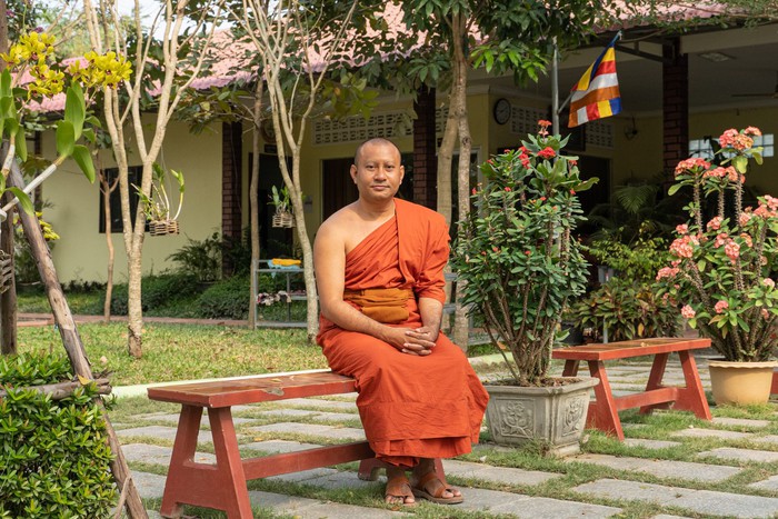 Campuchia: Sự nổi lên của các nhà sư TikTok - Ảnh 3.