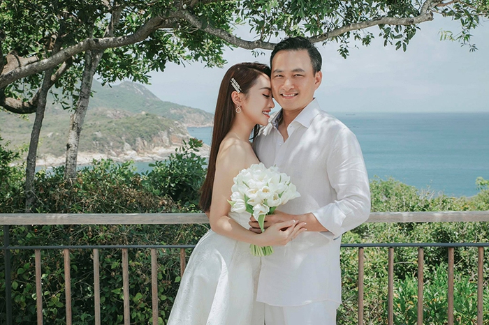 Chi Bảo và Lý Thùy Chang sắp tổ chức đám cưới thế kỉ sau 3 năm đăng kí kết hôn  - Ảnh 1.