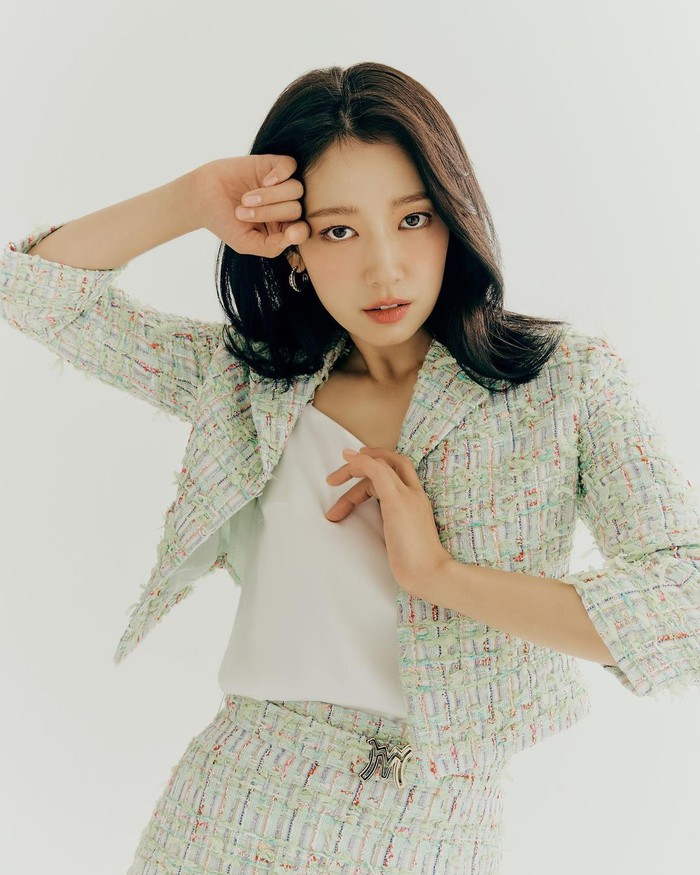 Park Shin Hye khoe sắc vóc đẹp ngỡ ngàng hậu sinh con: Đúng là gái 1 con trông mòn con mắt! - Ảnh 7.