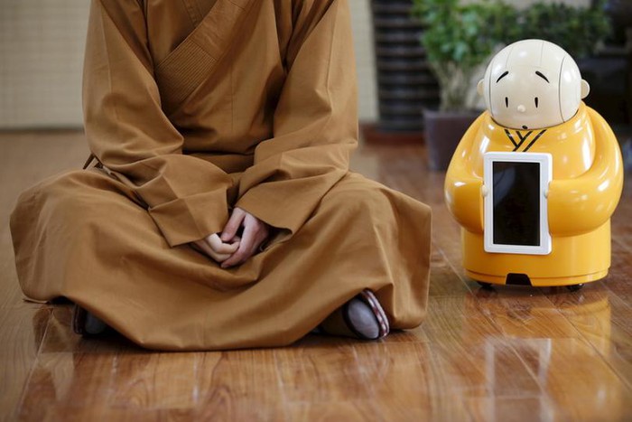 Robot sẽ thay con người thực hiện các nghi lễ tôn giáo? - Ảnh 2.