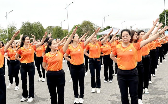 Phát động Hội thi Dân vũ và thể dục thể thao phụ nữ toàn quốc năm 2023: Phụ nữ Việt Nam khỏe, đẹp - Ảnh 5.