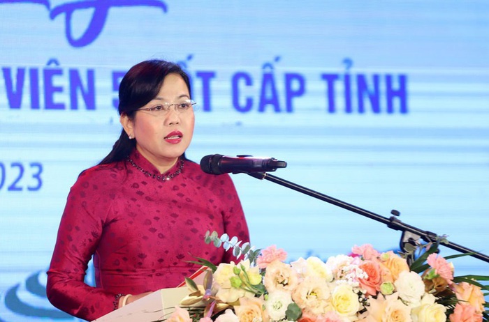 Hội LHPN tỉnh Thái Nguyên: Thêm nhiều em được nhận đỡ đầu - Ảnh 1.