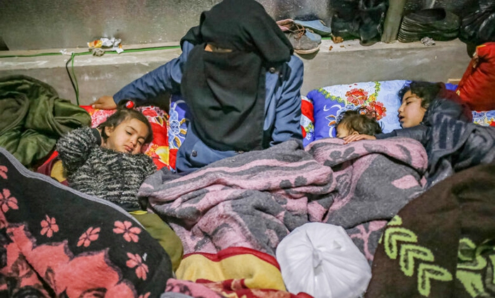 Thảm cảnh vô gia cư của phụ nữ, trẻ em Syria sau động đất
