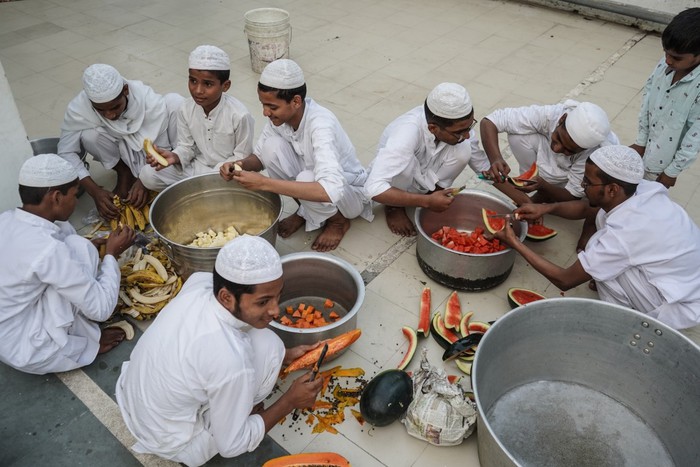 Người Hồi giáo Ấn Độ đón mừng tháng lễ Ramadan - Ảnh 11.