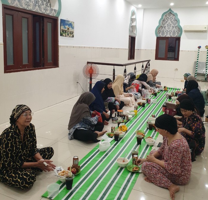 Cộng đồng Hồi giáo tại TPHCM đang thực hiện tháng ăn chay Ramadan - Ảnh 5.