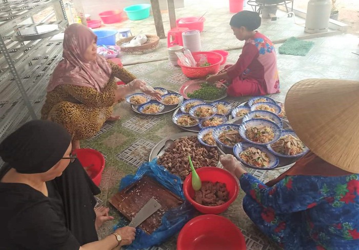 Cộng đồng Hồi giáo tại TPHCM đang thực hiện tháng ăn chay Ramadan - Ảnh 6.