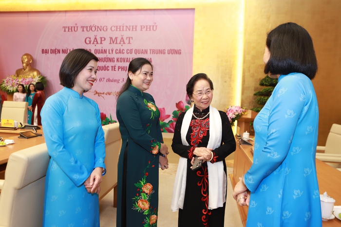Các cấp Hội LHPN Việt Nam tích cực đổi mới phương thức hoạt động, bám sát nhiệm vụ chính trị của đất nước - Ảnh 2.