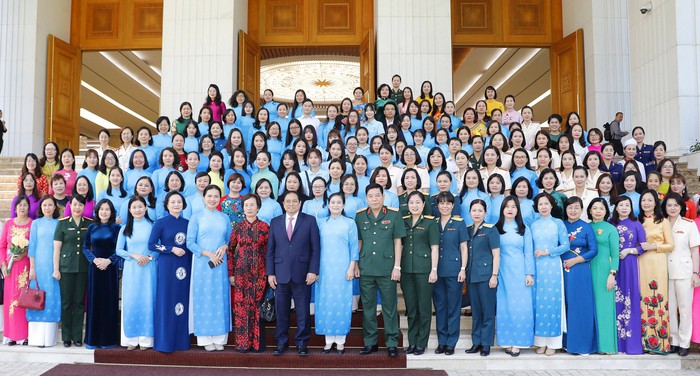 Phụ nữ Quân đội: 3 thập kỷ - một chặng đường phát triển  - Ảnh 1.